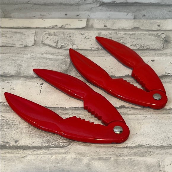 None Other - Red Lobster Claw Crackers set of 2 enamel over metal vintage